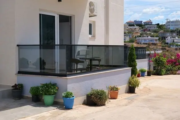 Tek Büyük Yataklı Oda, Balkon