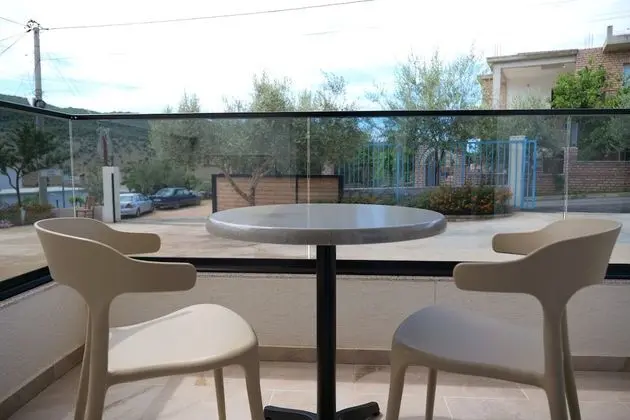 Tek Büyük Yataklı Oda, Balkon