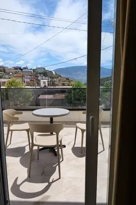 Tek Büyük Yataklı Oda, Balkon