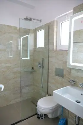 Tek Büyük Yataklı Oda, Mutfak