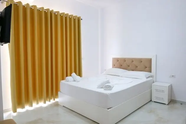 Üç Kişilik Oda, Balkon