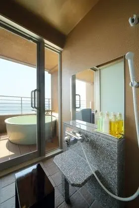 Traditional Oda, Sigara İçilmez (JPN, Open Bath A, Cash Only on Site)