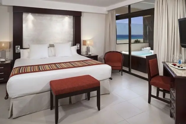 Grand Süit, Sıcak Su Küveti, Deniz Manzaralı