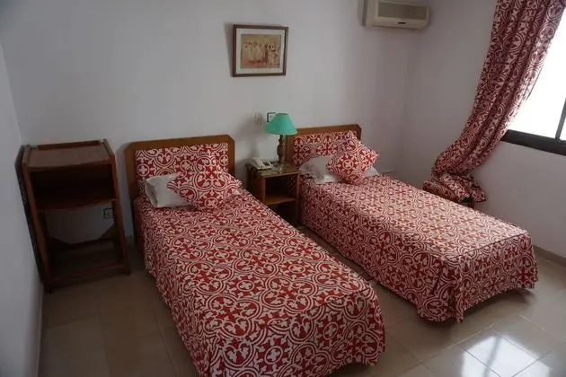 Tek Büyük veya İki Ayrı Yataklı Oda