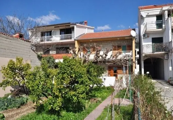 Ev (Zeljka - 60 m from sea - H(6+2))