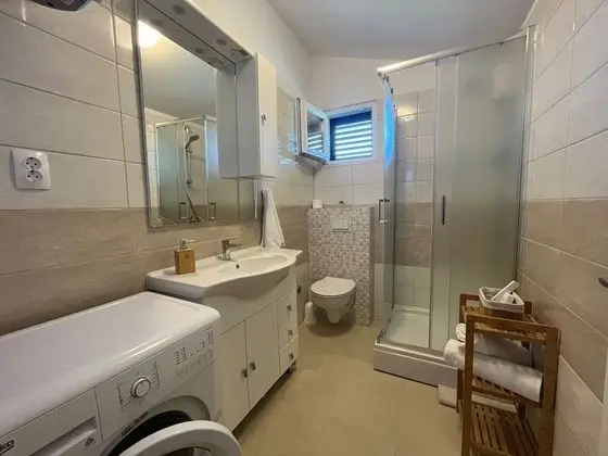 Apart Daire (Željko - affordable and with sea vie)