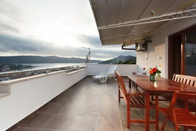 Apart Daire (Zeljko - with garden - A1(4))