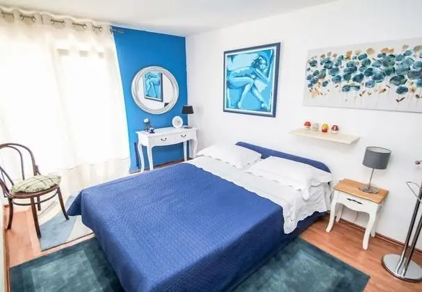 Ev (Zeljko - with nice garden - H(5))