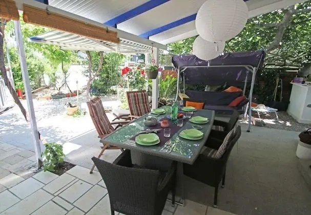 Ev (Zeljko - with nice garden - H(5))