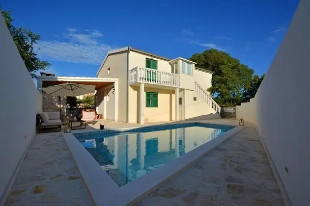 Apart Daire (Zeljko - with pool - A1(6+2))