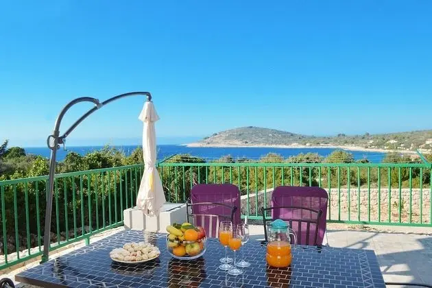 Ev (Željko - sea view - H(4+2))