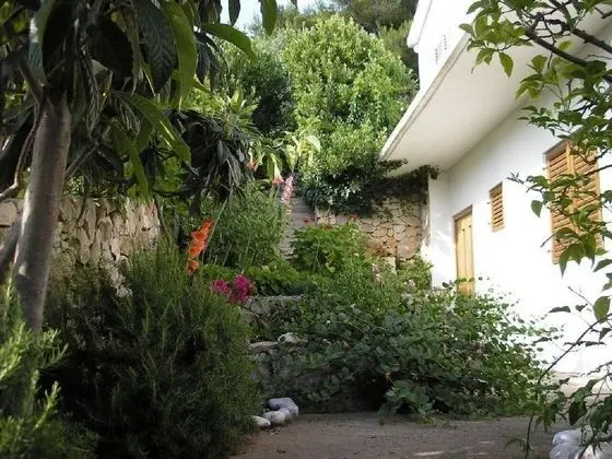 Apart Daire (Zelko - garden and barbecue - A1(4))