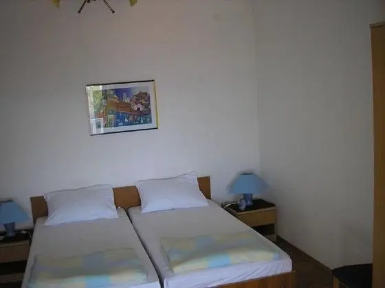 Apart Daire (Zelko - garden and barbecue - A2(2))