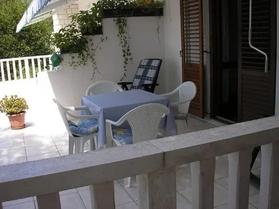 Apart Daire (Zelko - garden and barbecue - A2(2))