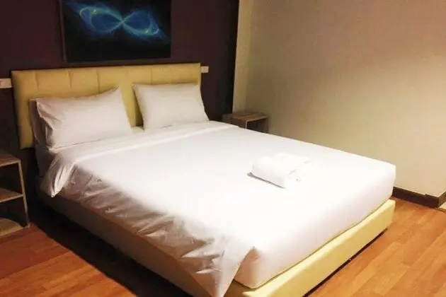 Standard Tek Büyük Yataklı Oda