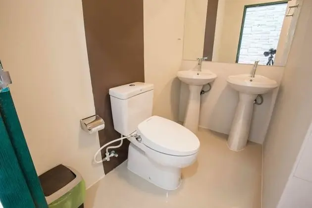 Üç Kişilik Oda