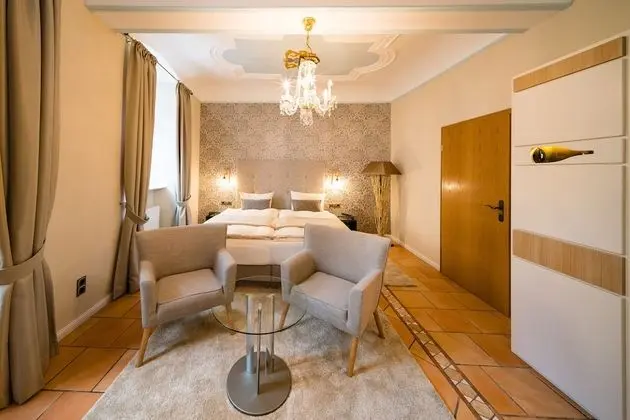 Deluxe Tek Büyük Yataklı Oda