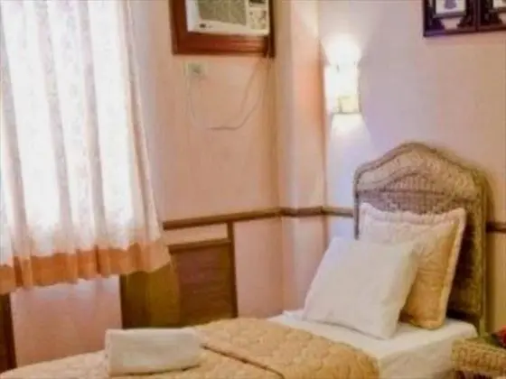 Standard Oda (Matrimonial)