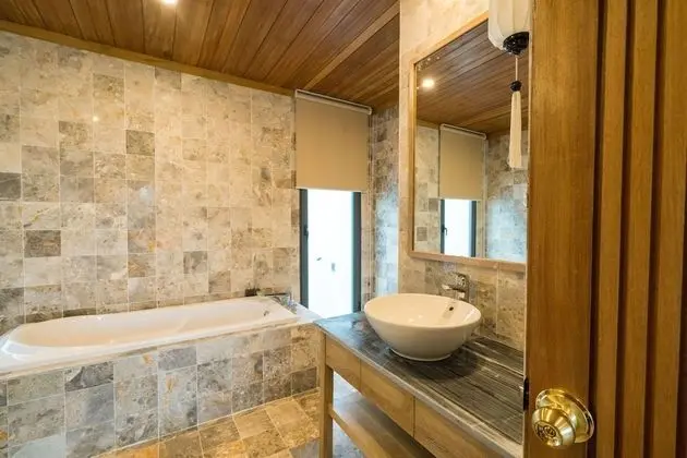 Deluxe Tek Büyük veya İki Ayrı Yataklı Oda, Balkon
