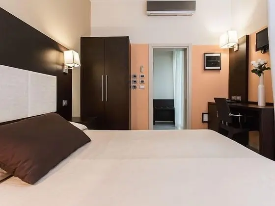 Tek Büyük Yataklı Oda