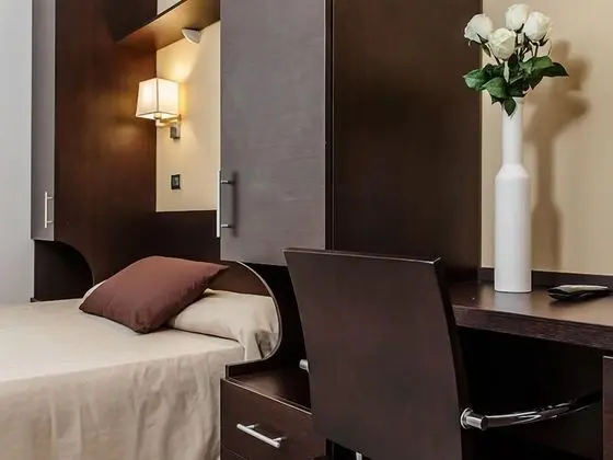 Tek Büyük Yataklı Oda