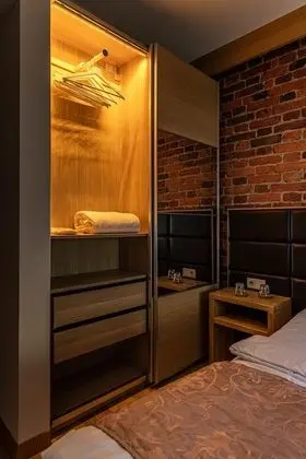 Comfort Tek Büyük veya İki Ayrı Yataklı Oda