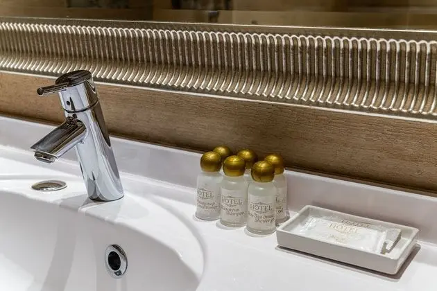 Comfort Tek Büyük veya İki Ayrı Yataklı Oda