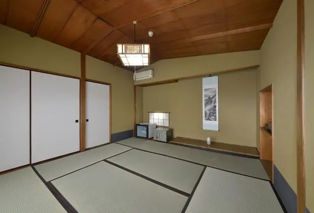Basic Üç Kişilik Oda, Japon Şiltesi