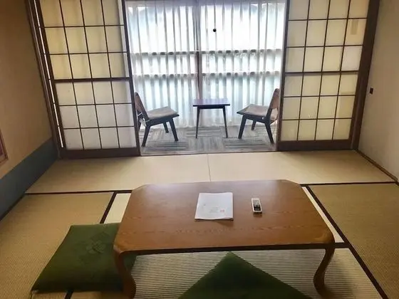 Basic Üç Kişilik Oda, Japon Şiltesi