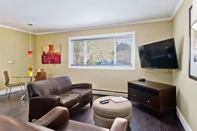 Studio Suite, 1 Queen Bed