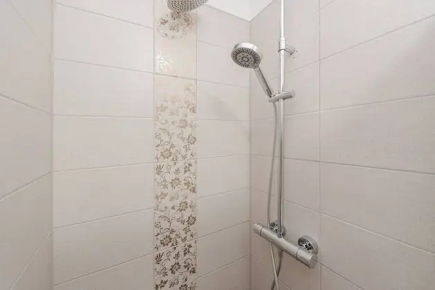 Luxury Apart Daire, Bahçe Manzaralı