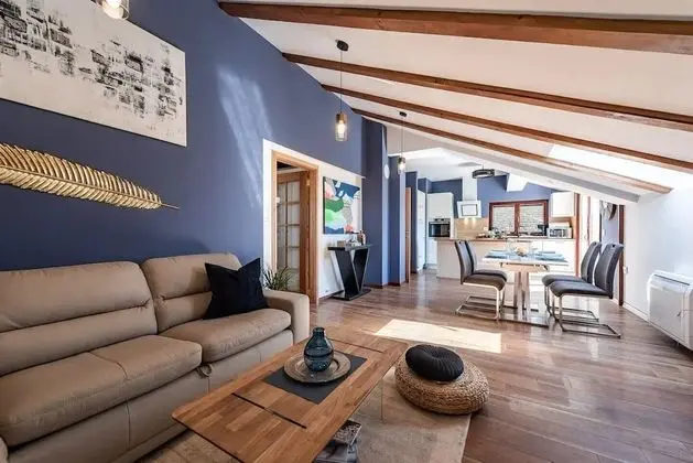 Luxury Apart Daire, Deniz Manzaralı