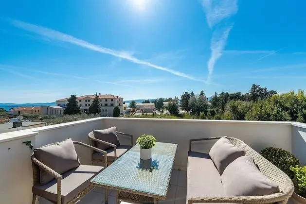 Luxury Apart Daire, Deniz Manzaralı