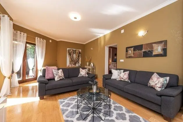 Luxury Apart Daire, Zemin Kat