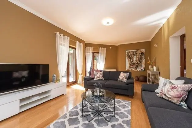 Luxury Apart Daire, Zemin Kat