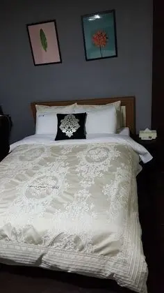 Basic Tek Büyük Yataklı Oda, 1 Büyük (Queen) Boy Yatak