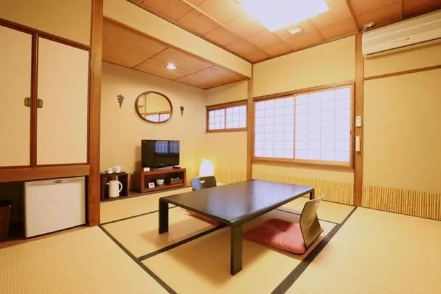Traditional Oda (Japanese Style, HANASAKAKI)