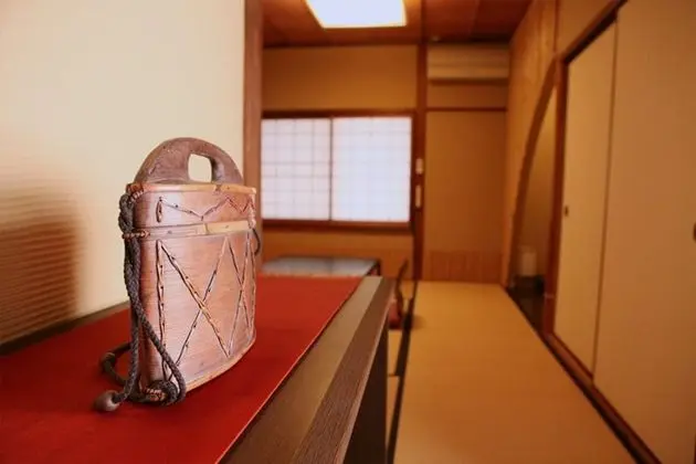 Traditional Oda (Japanese Style, HANASAKAKI)