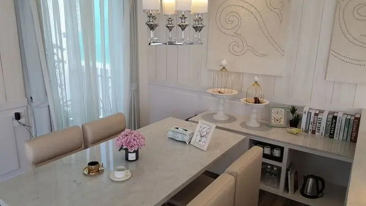 Luxury Tek Büyük Yataklı Oda