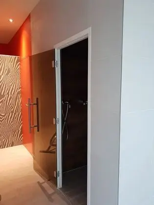 Deluxe Tek Büyük Yataklı Oda (Karibu)