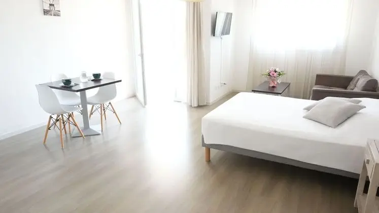 Studio Double (2 adultes)