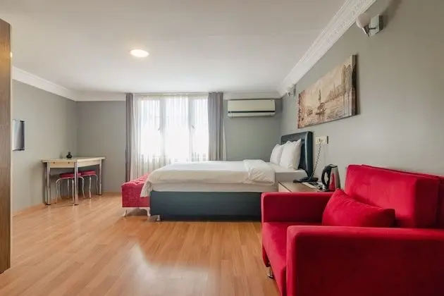 Deluxe Tek Büyük Yataklı Oda, Teras, Şehir Manzaralı
