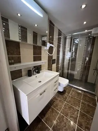 Deluxe Tek Büyük Yataklı Oda, Teras, Şehir Manzaralı