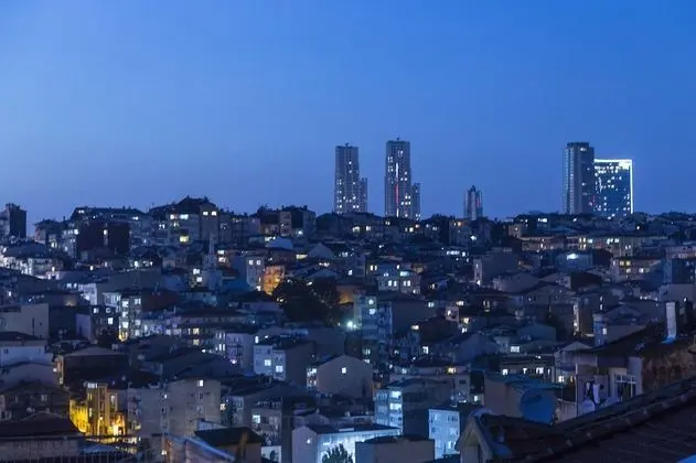 Deluxe Tek Büyük Yataklı Oda, Teras, Şehir Manzaralı