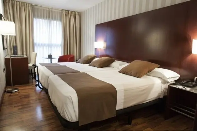 Tek Büyük Yataklı Oda (with Extra Bed)