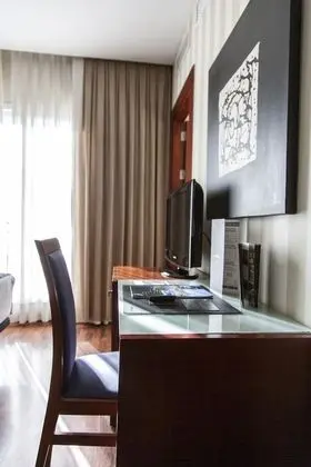 Standard Büyük Yataklı Tek Kişilik Oda