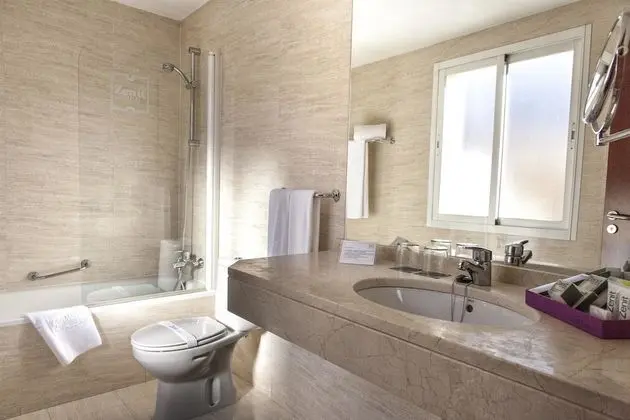 Standard Üç Kişilik Oda