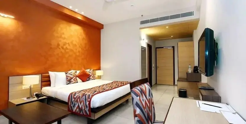 Deluxe Tek Büyük Yataklı Oda, 1 Tek Kişilik XL Yatak, Şehir Manzaralı