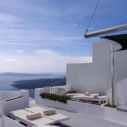 Cave 2 Bedroom Apartment with Hot Tub (Caldera View)