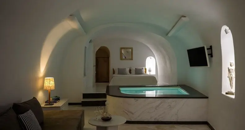 Honeymoon Stüdyo Süit, Sıcak Su Havuzu, Deniz Manzaralı (Annex, Indoor HotTub and Caldera View)
